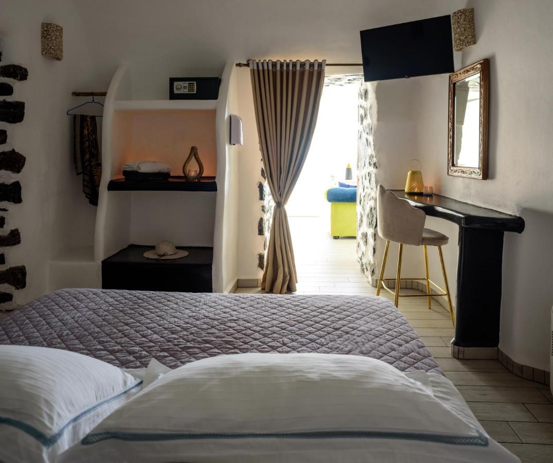 Fira Deep Blue Suites Extérieur photo